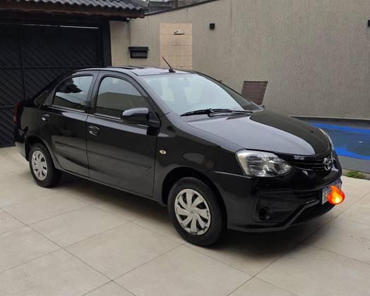 TOYOTA ETIOS 1.5 X SEDAN 16V FLEX 4P AUTOMÁTICO TOYOTA ETIOS 1.5 X SEDAN 16V FLEX 4P AUTOMÁTICO